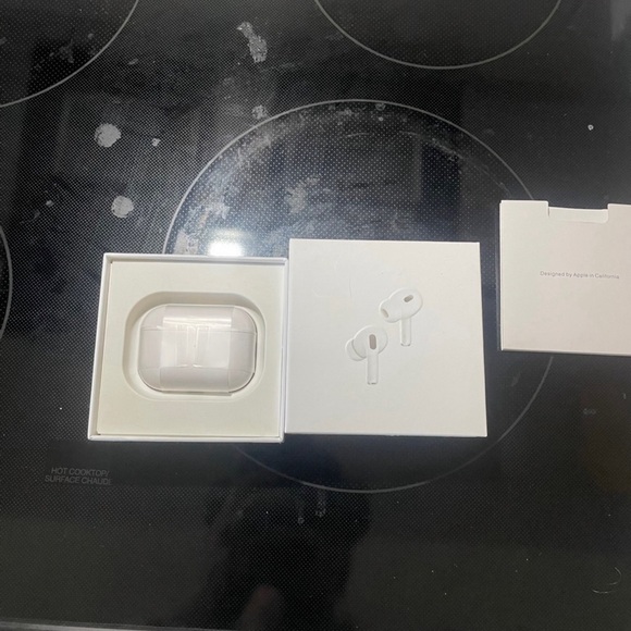 Airpod pro gen 2 - Picture 4 of 4